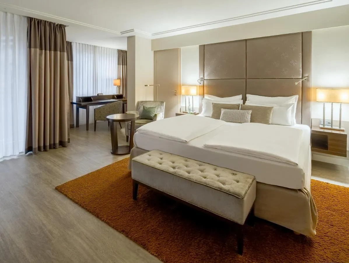 Pullman Munich Hotel 4*,