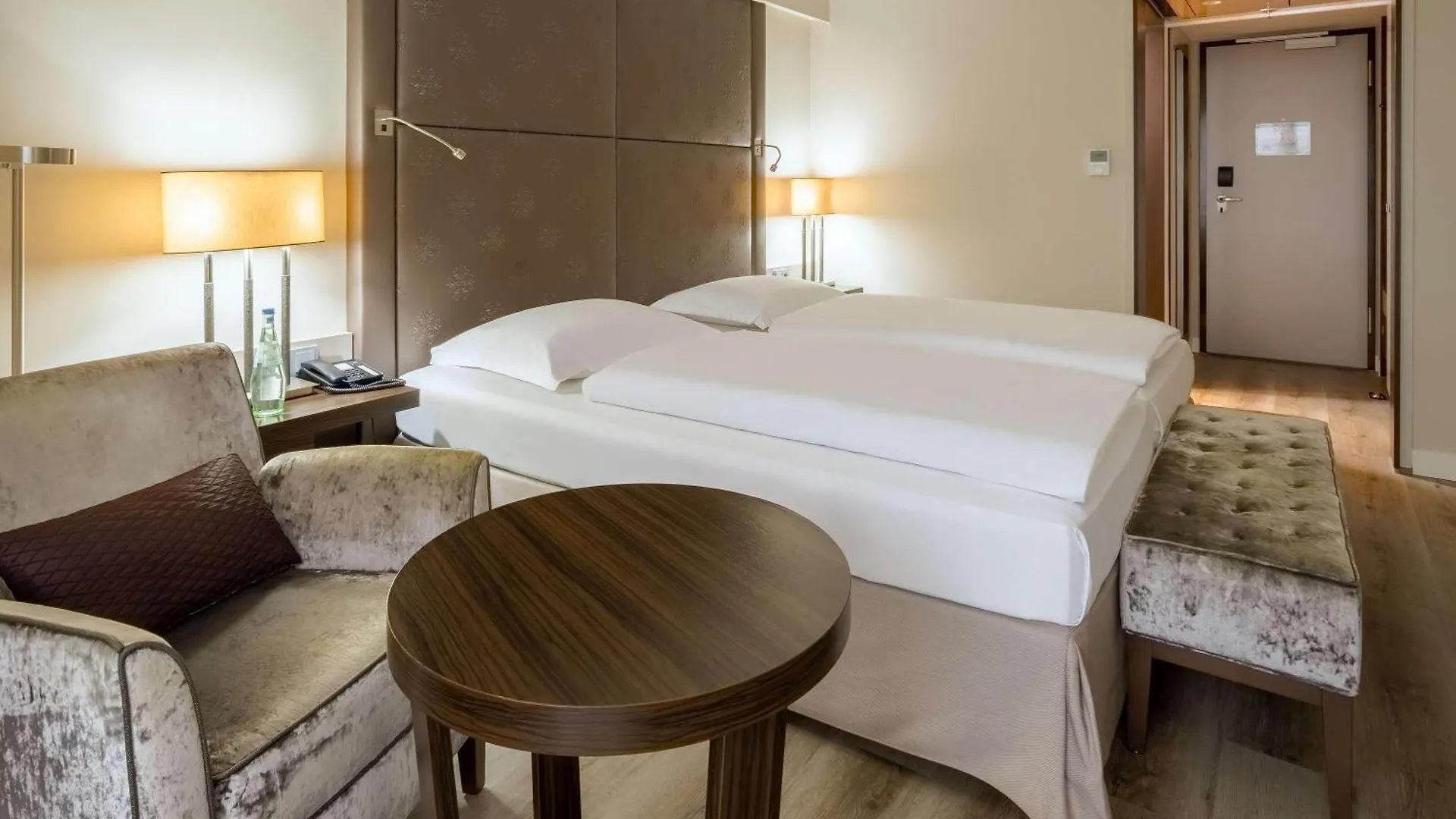 Pullman Munich Hotel 4*,