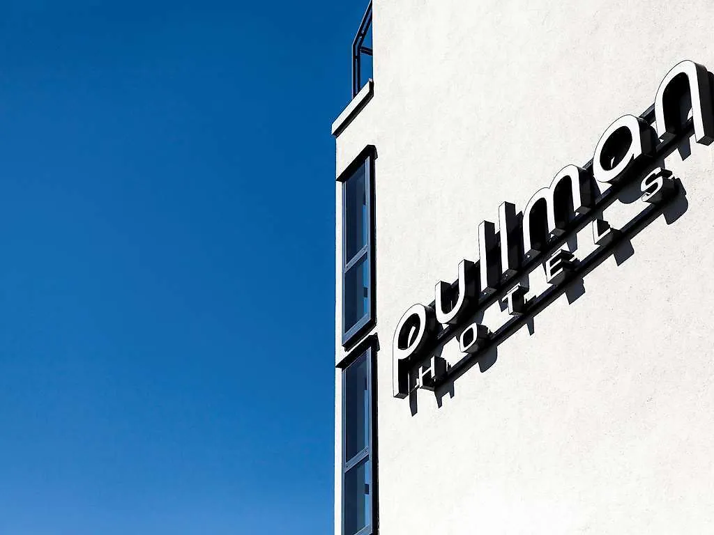 Pullman Munich Hotel 4*,
